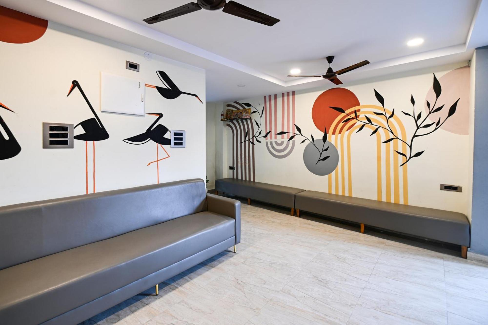 Super Townhouse De Alphabet Karmanghat 하이데라바드 외부 사진